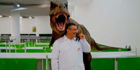 Pollólogo Dinosaurios